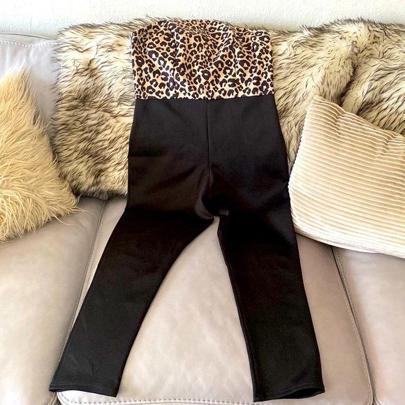 ASOS Pants - Super cute  jumper , never worn , excellent condition 🦋